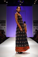 Model walks the ramp for Joy Mitra Show at Wills Lifestyle India Fashion Week 2013 Day 3 in Mumbai on 15th March 2013 (97).JPG